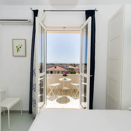 Rosa Blu Apartament *
